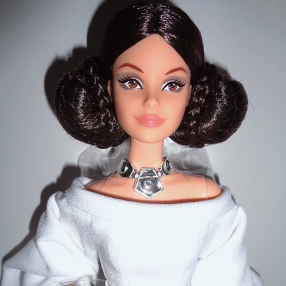 Star Wars x Barbie Princess Leia unopened - Picture 2 of 8